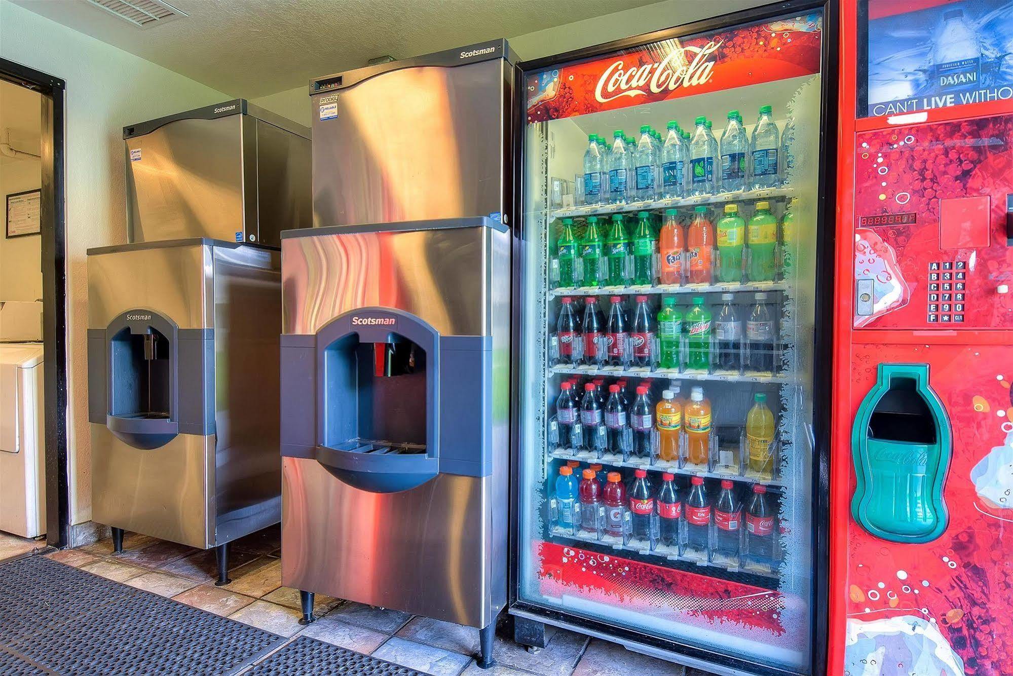 Motel 6 Anaheim Stadium - Orange Eksteriør bilde